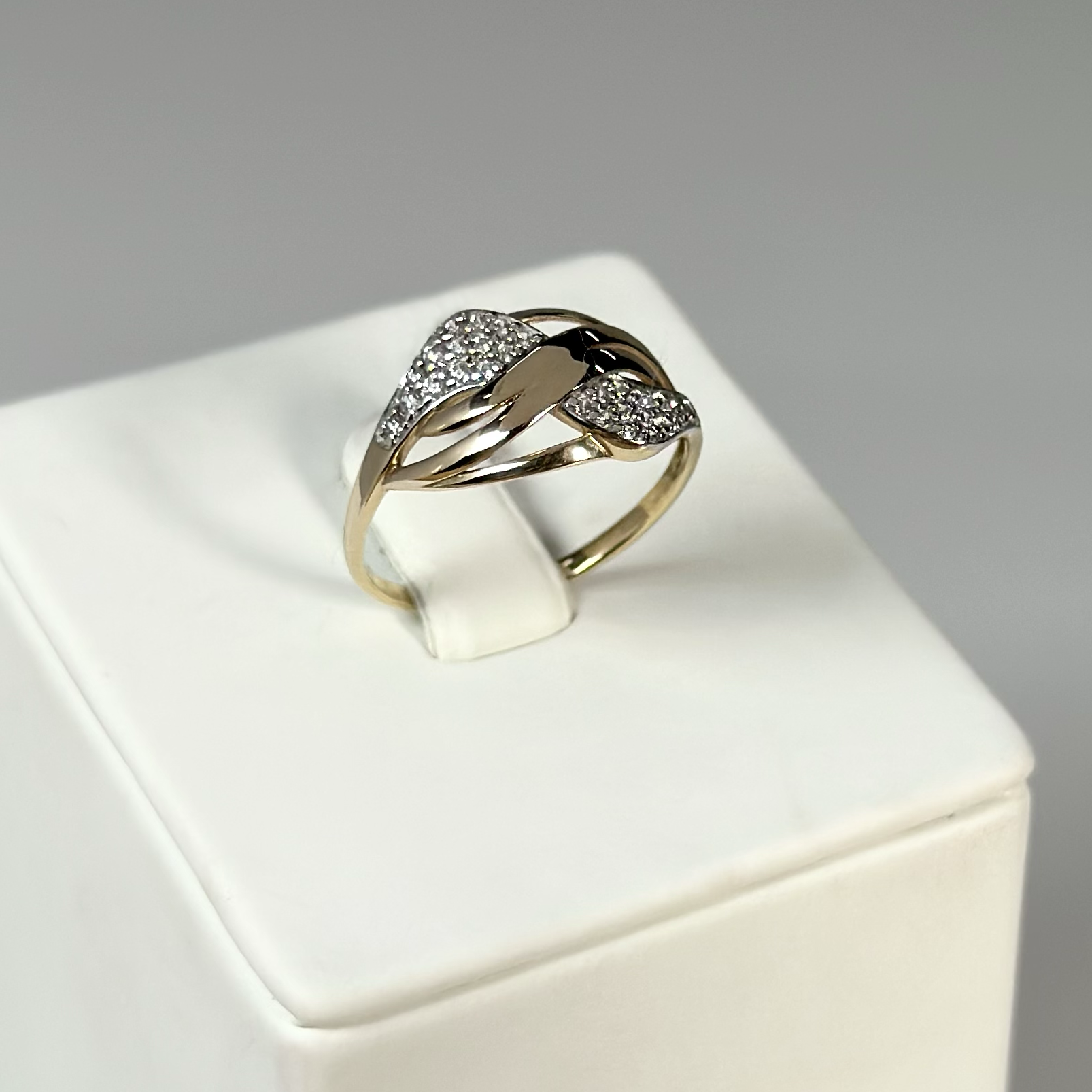 Кольцо к1324274