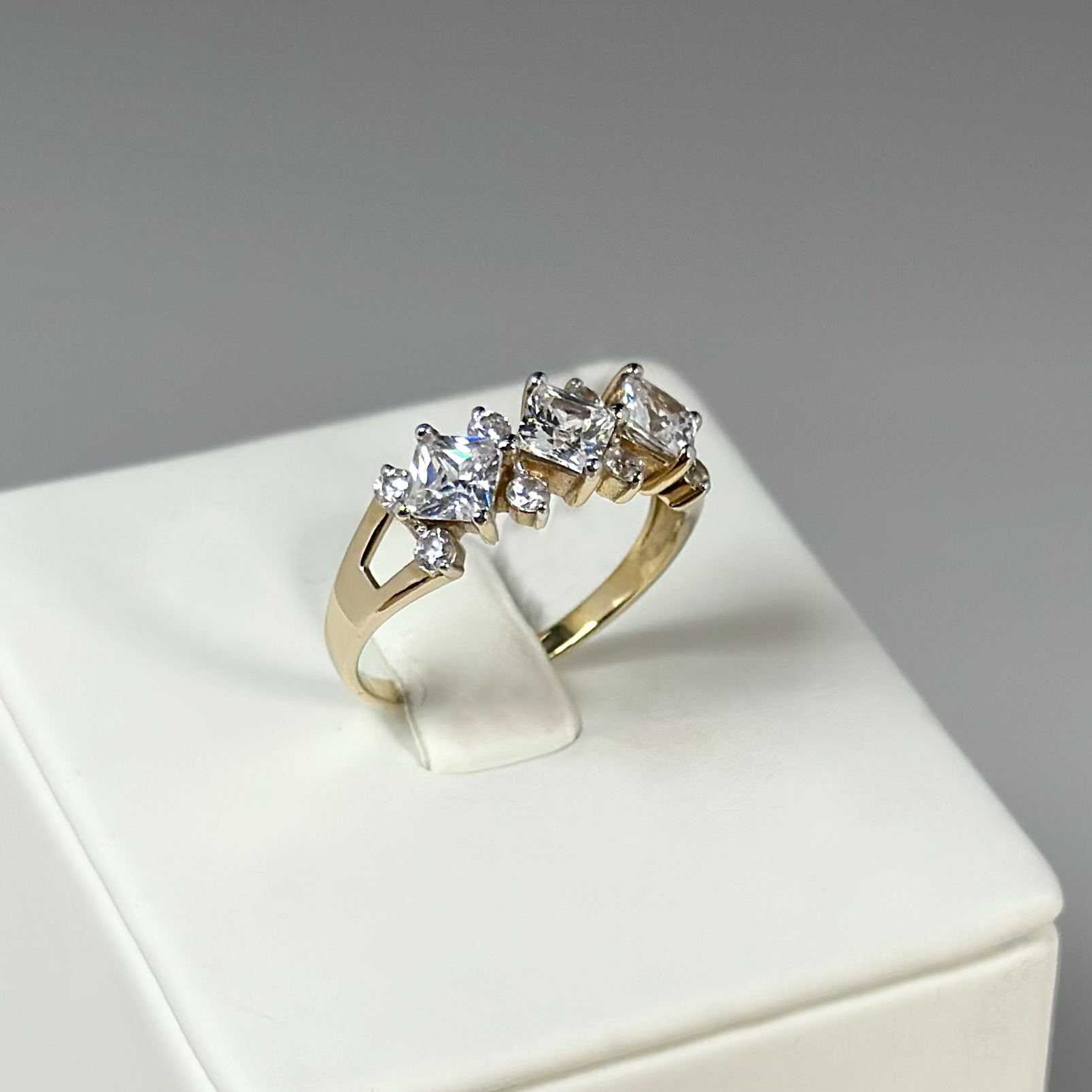 Кольцо К1320410