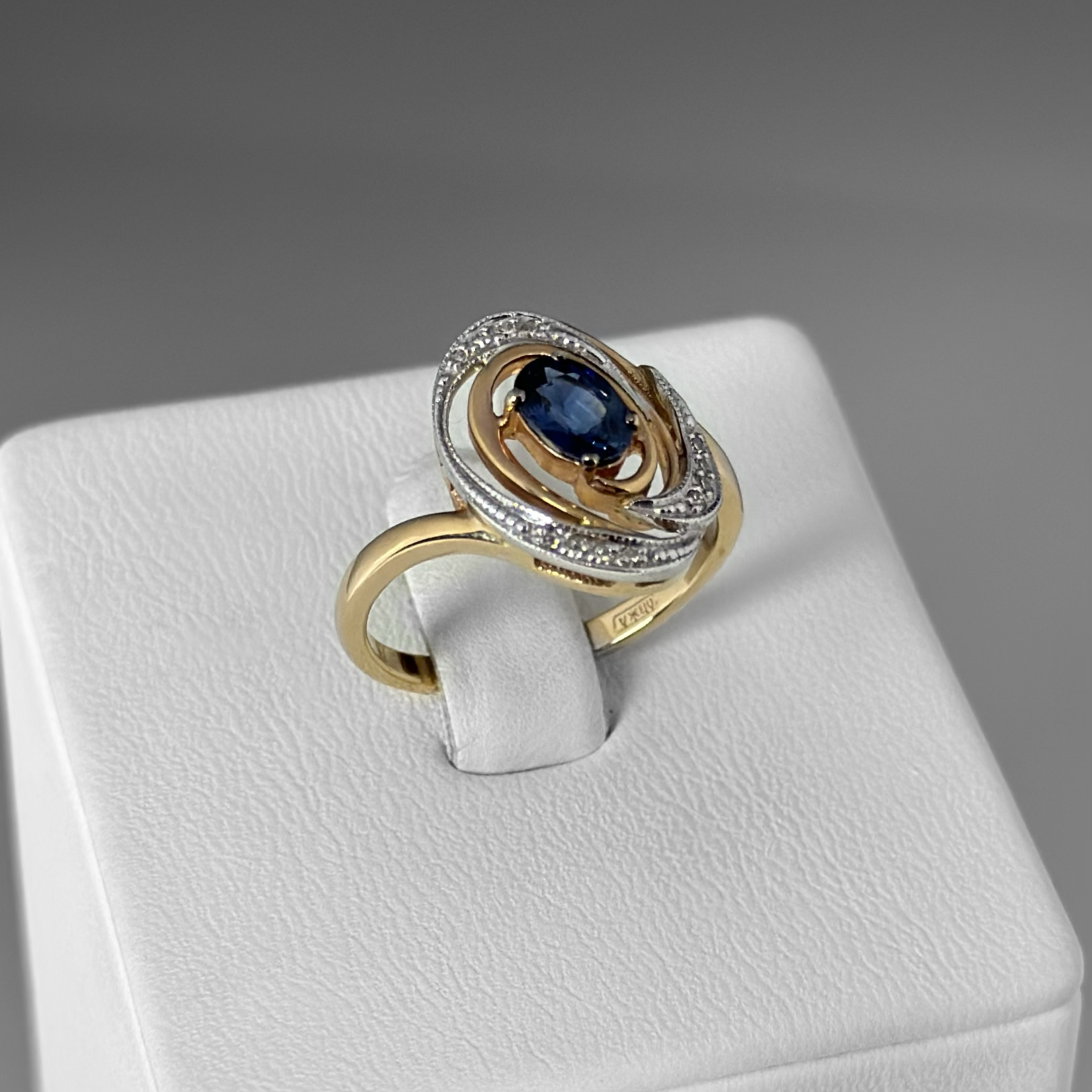 Кольцо 44100203