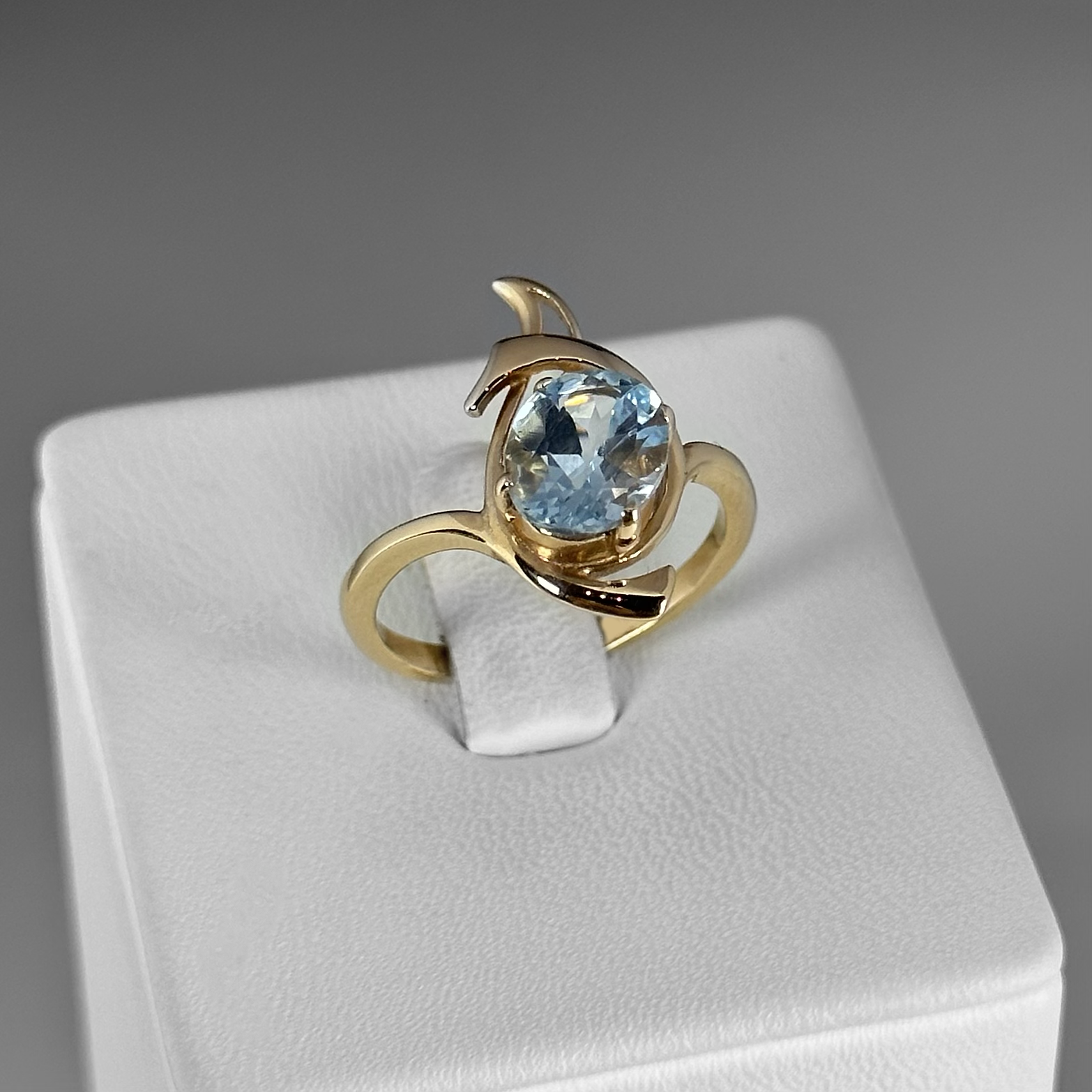 Кольцо к1047 топаз