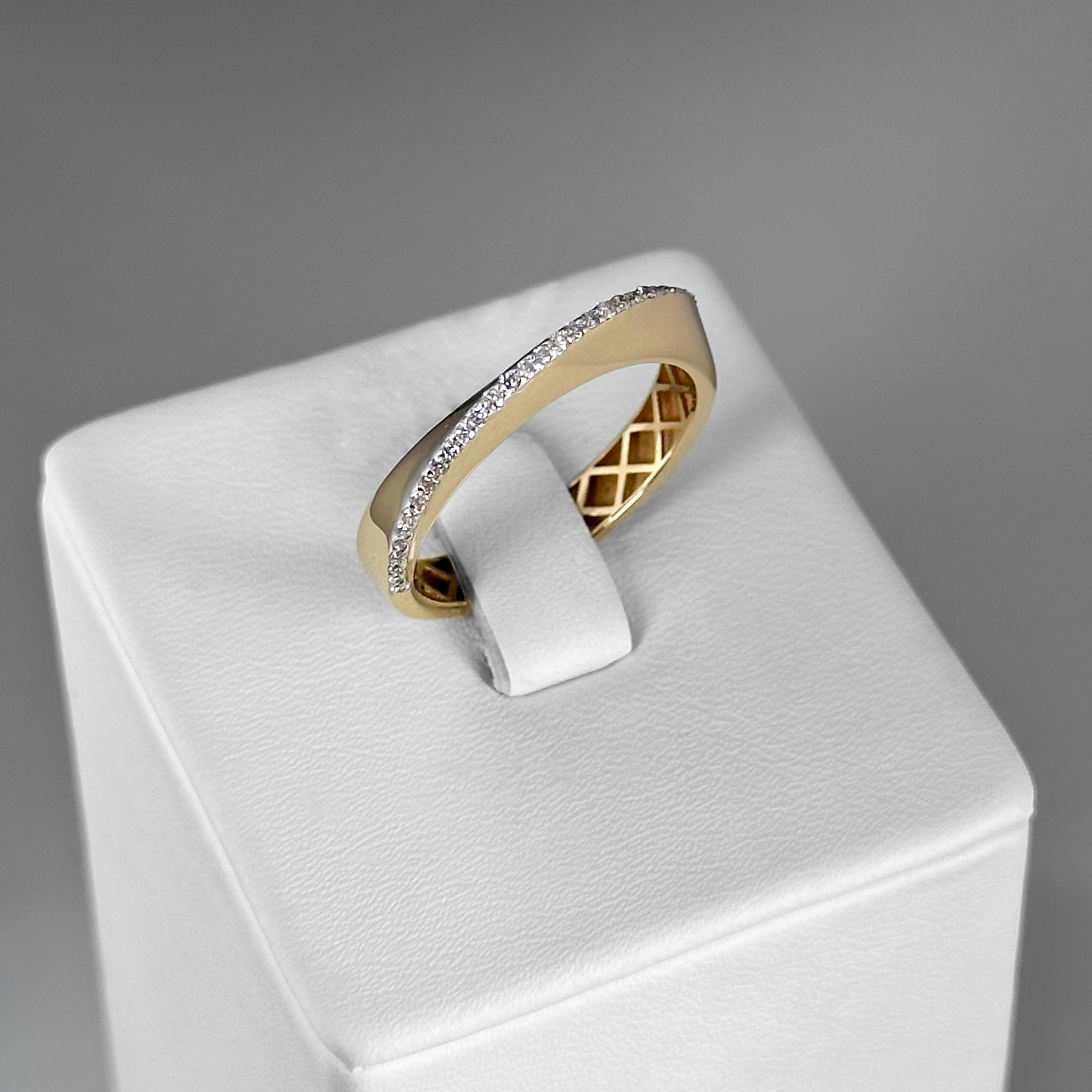 Кольцо 0101585