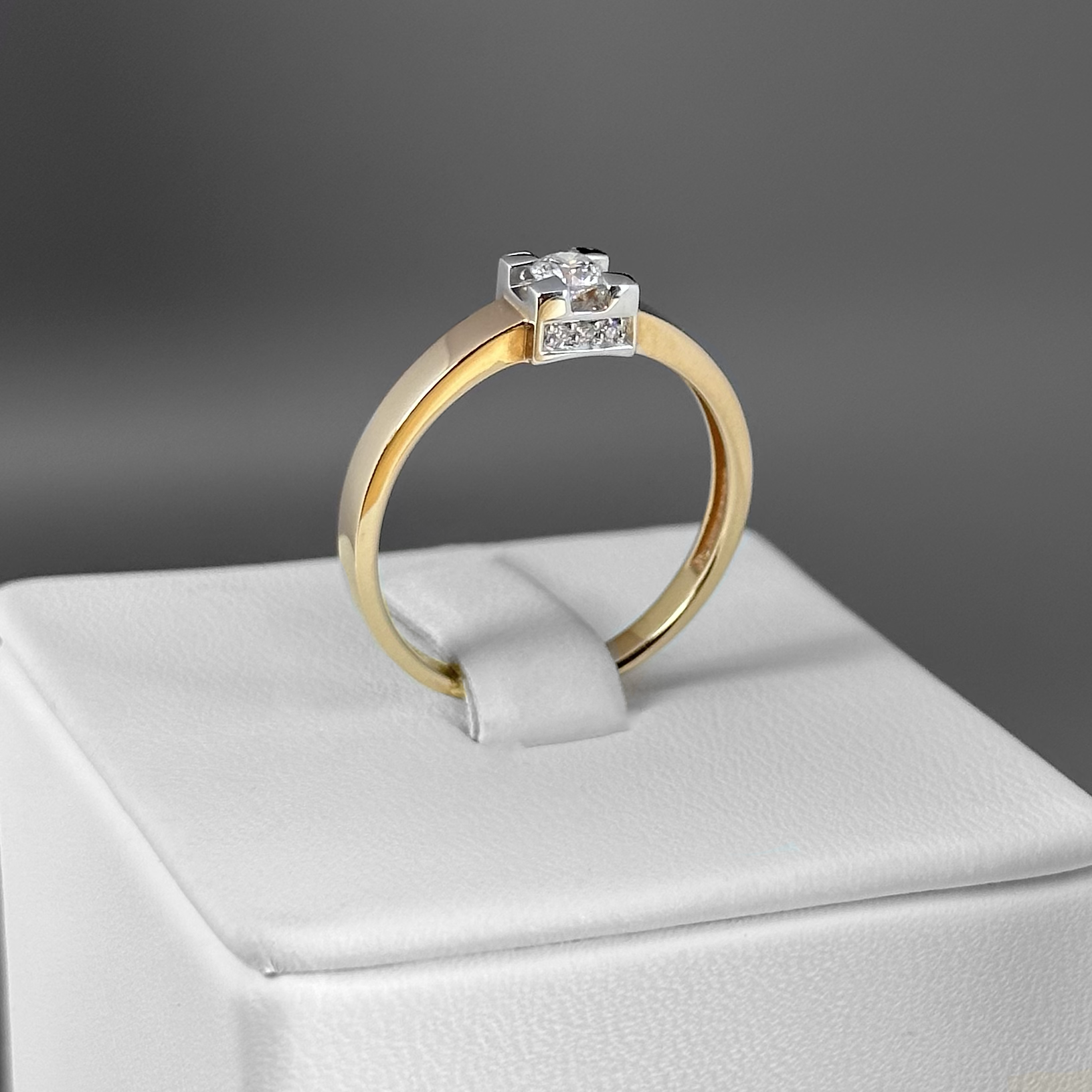 Кольцо 1-532-10