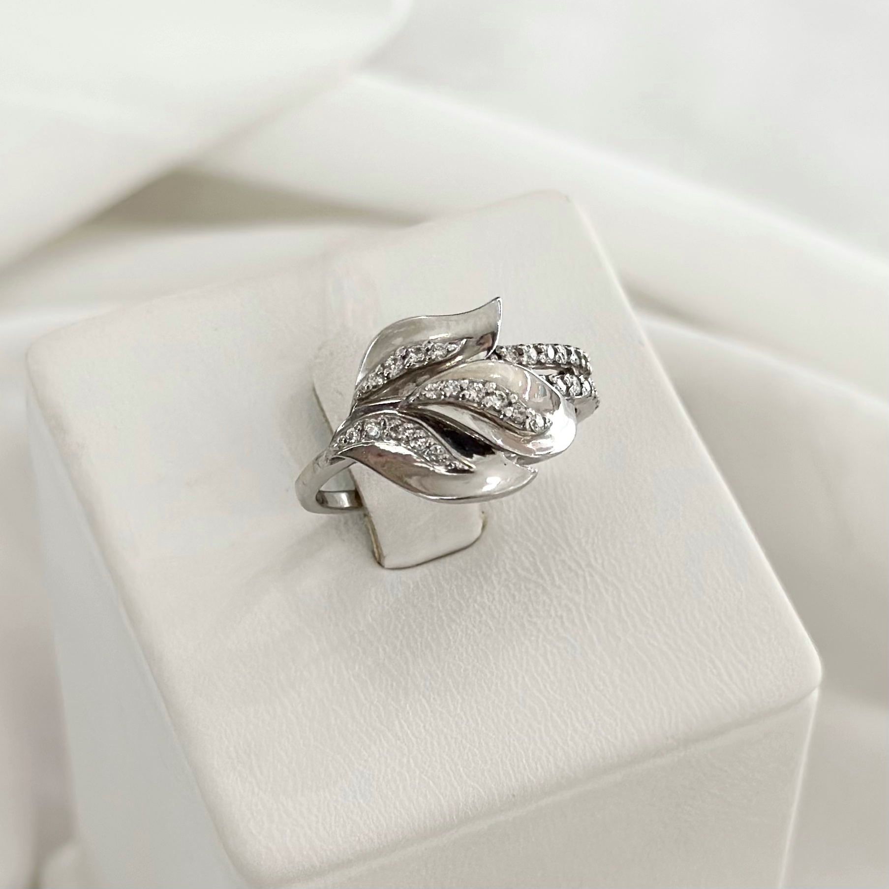 Кольцо 10011794-1