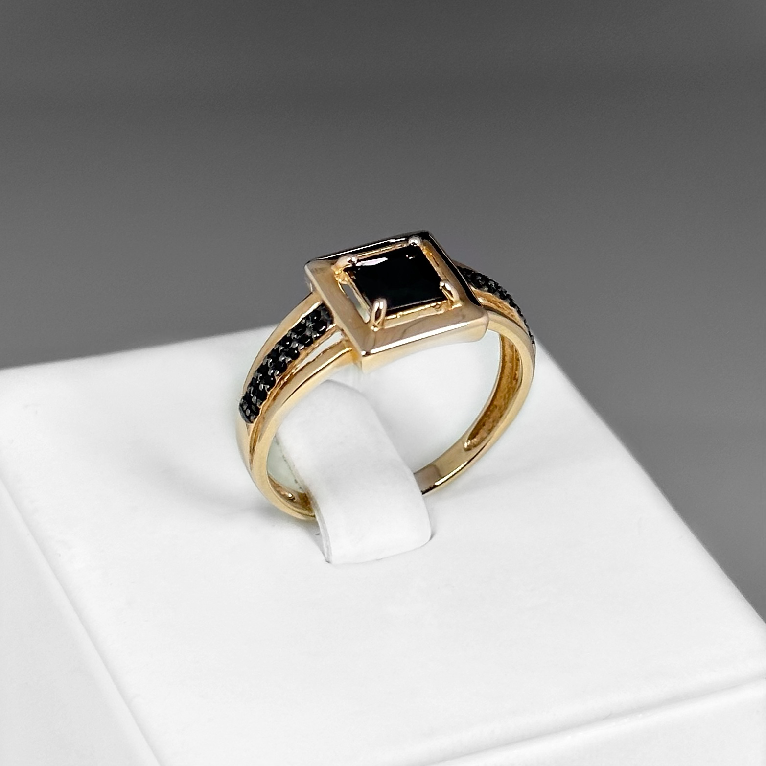 Кольцо кч0928V62