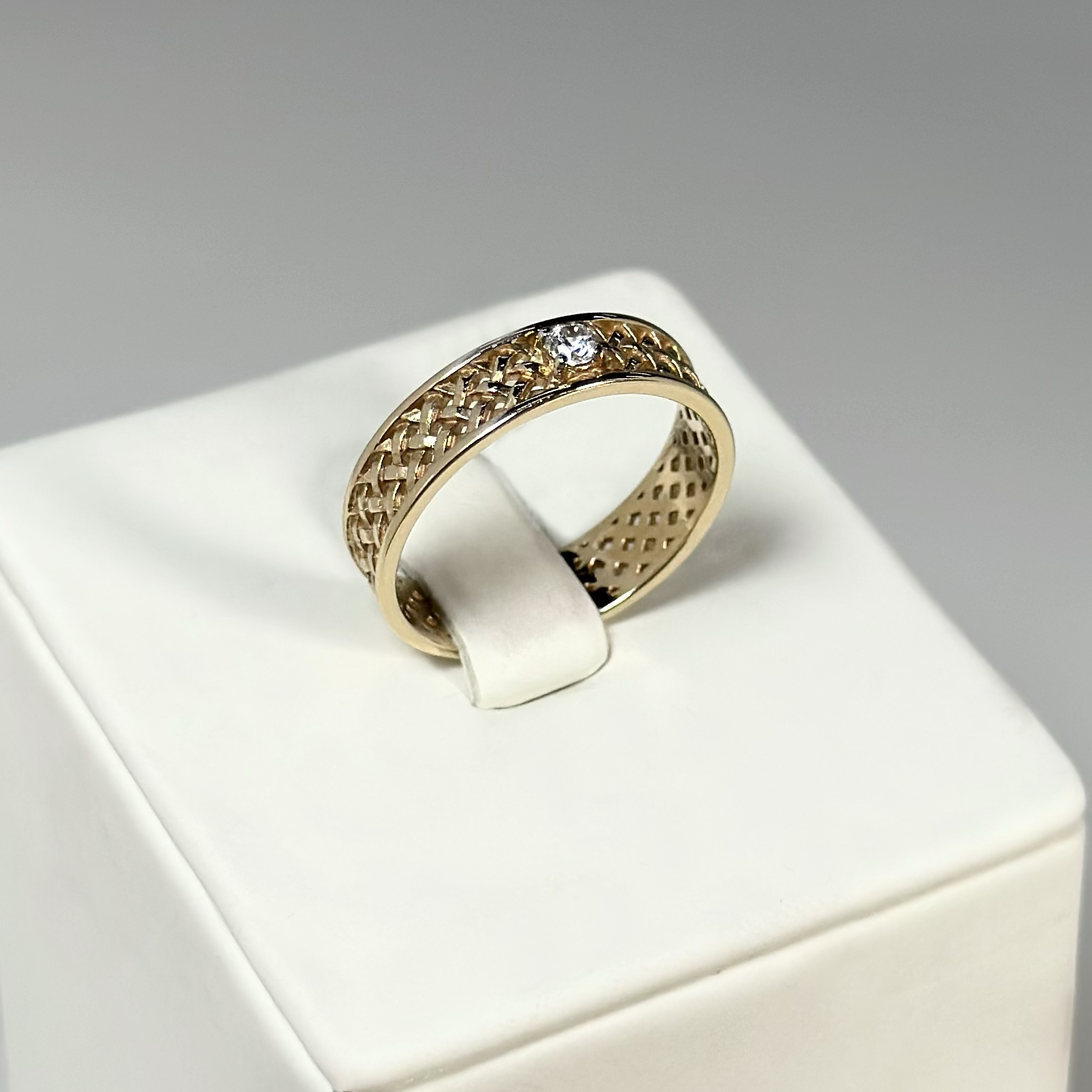 Кольцо К1322337