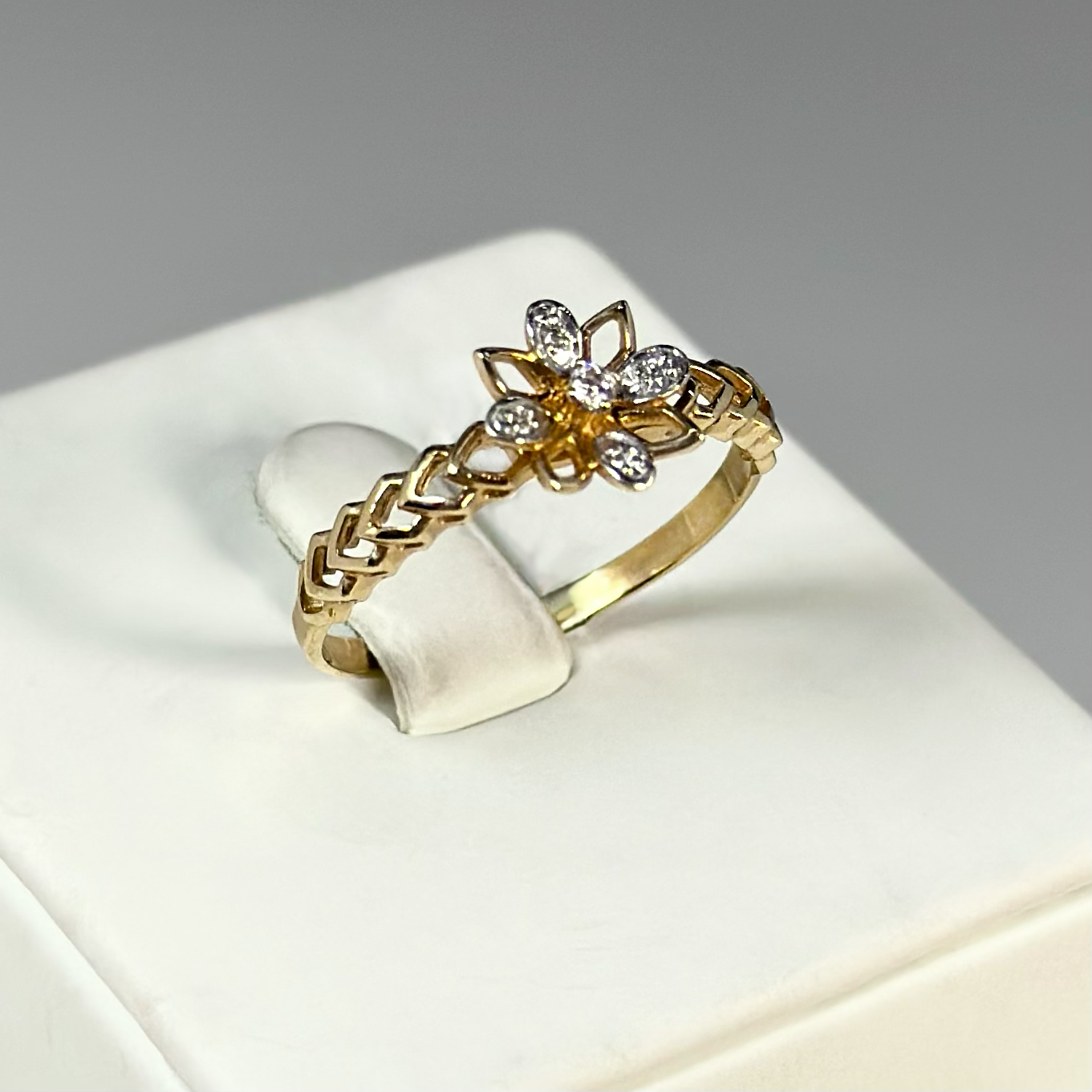 Кольцо Т142015272