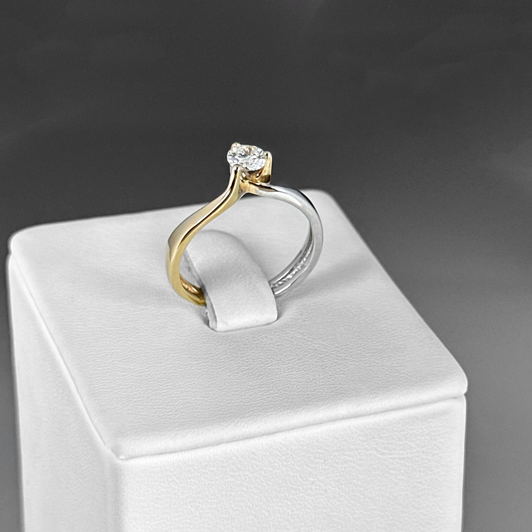 Кольцо Т141011835