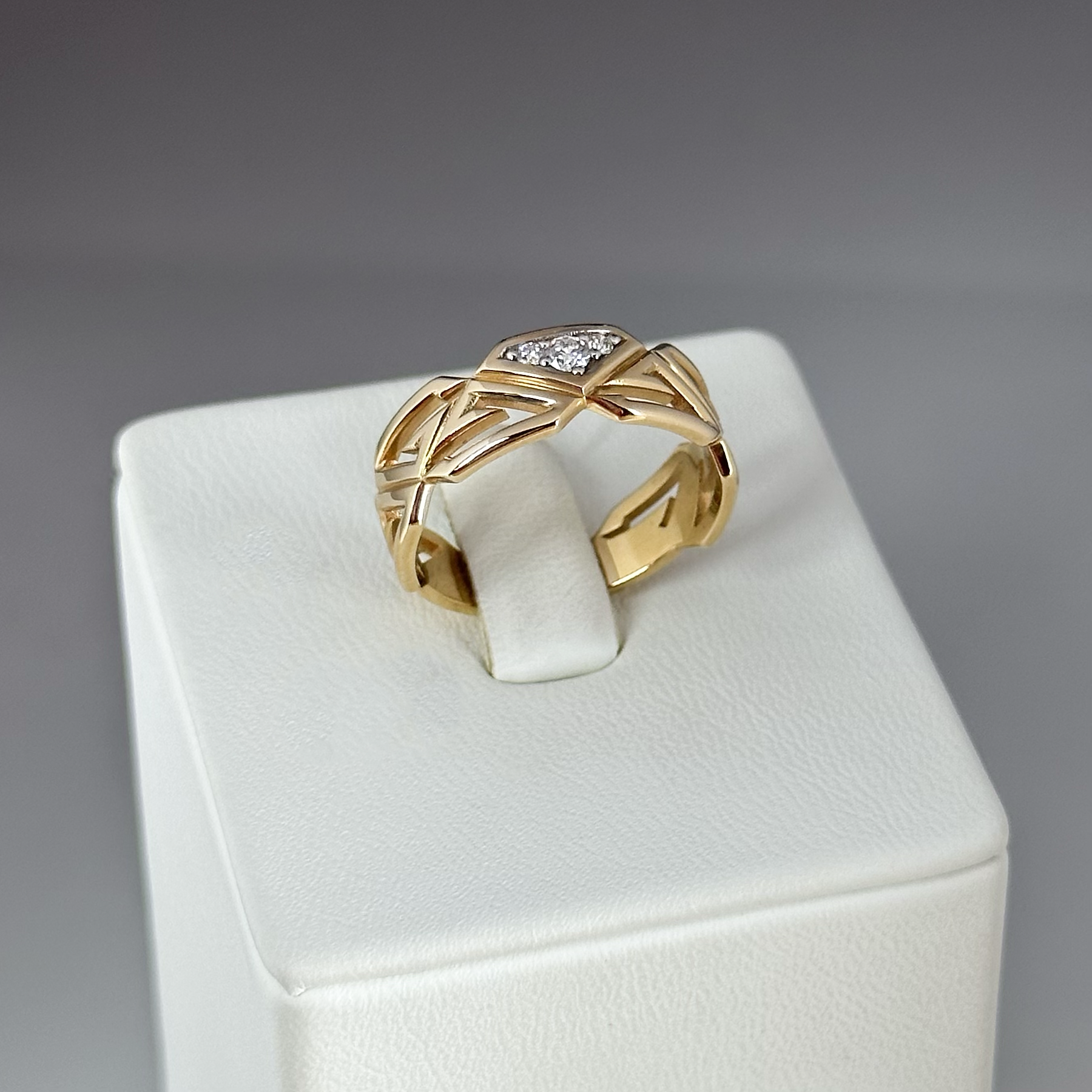 Кольцо 0101517