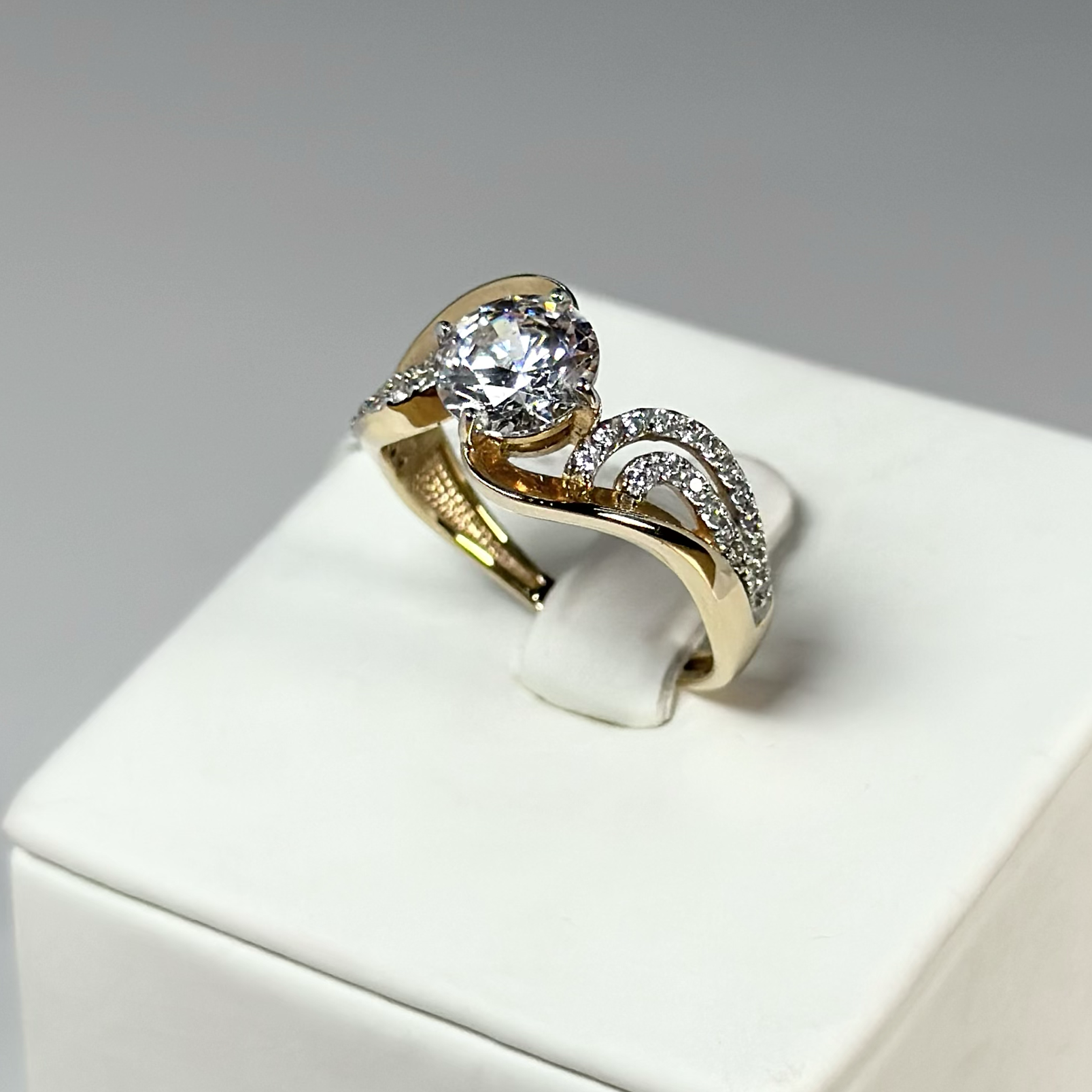 Кольцо К1324615