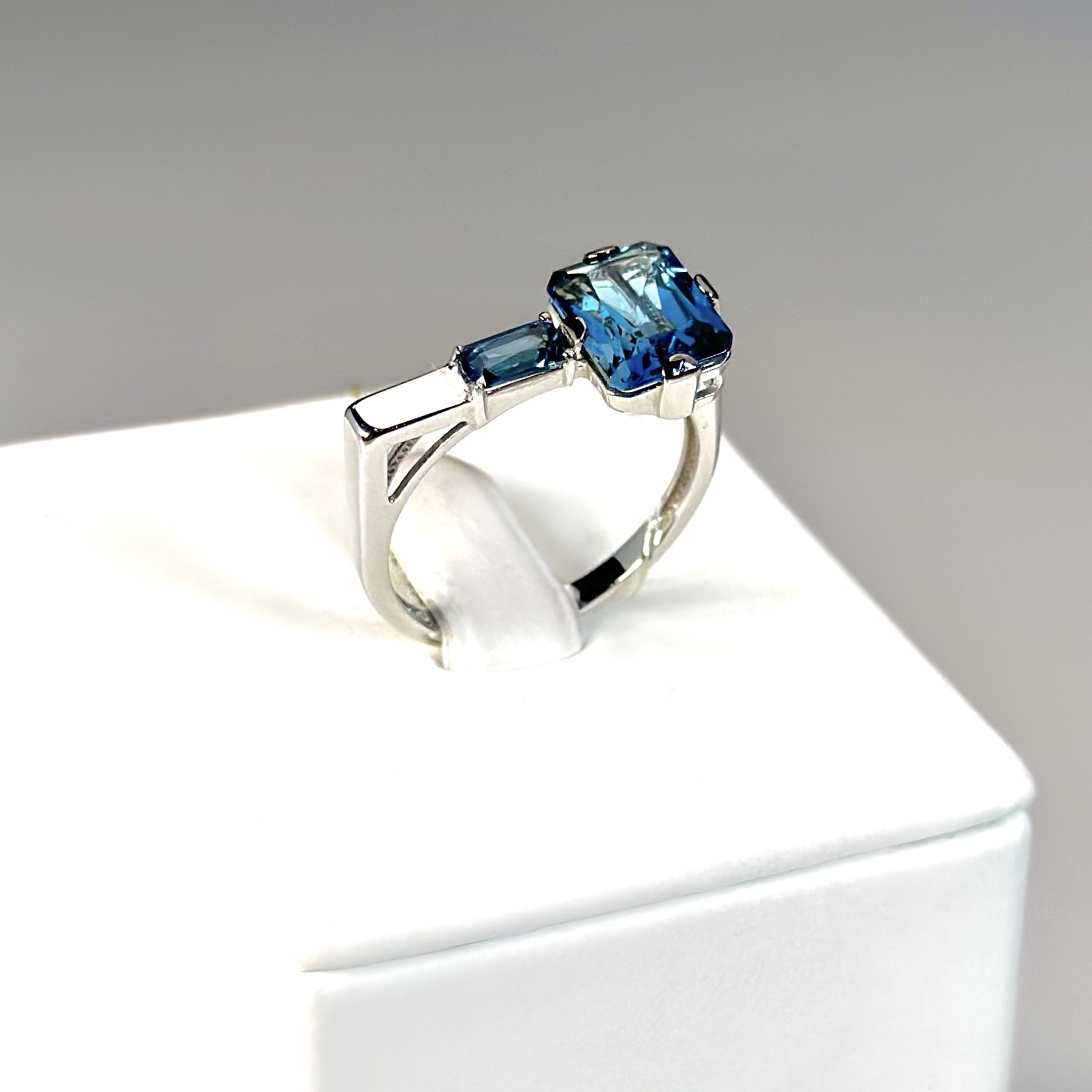 Кольцо К224-6051ТЛ