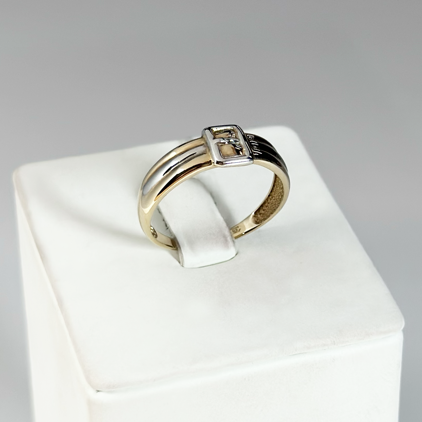 Кольцо 11804302